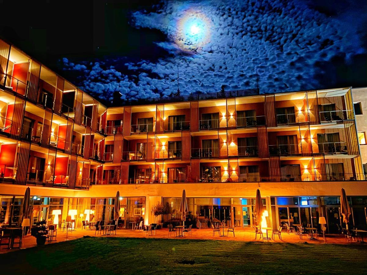 Hotel Koenig Albert Бад-Ельстер Екстер'єр фото